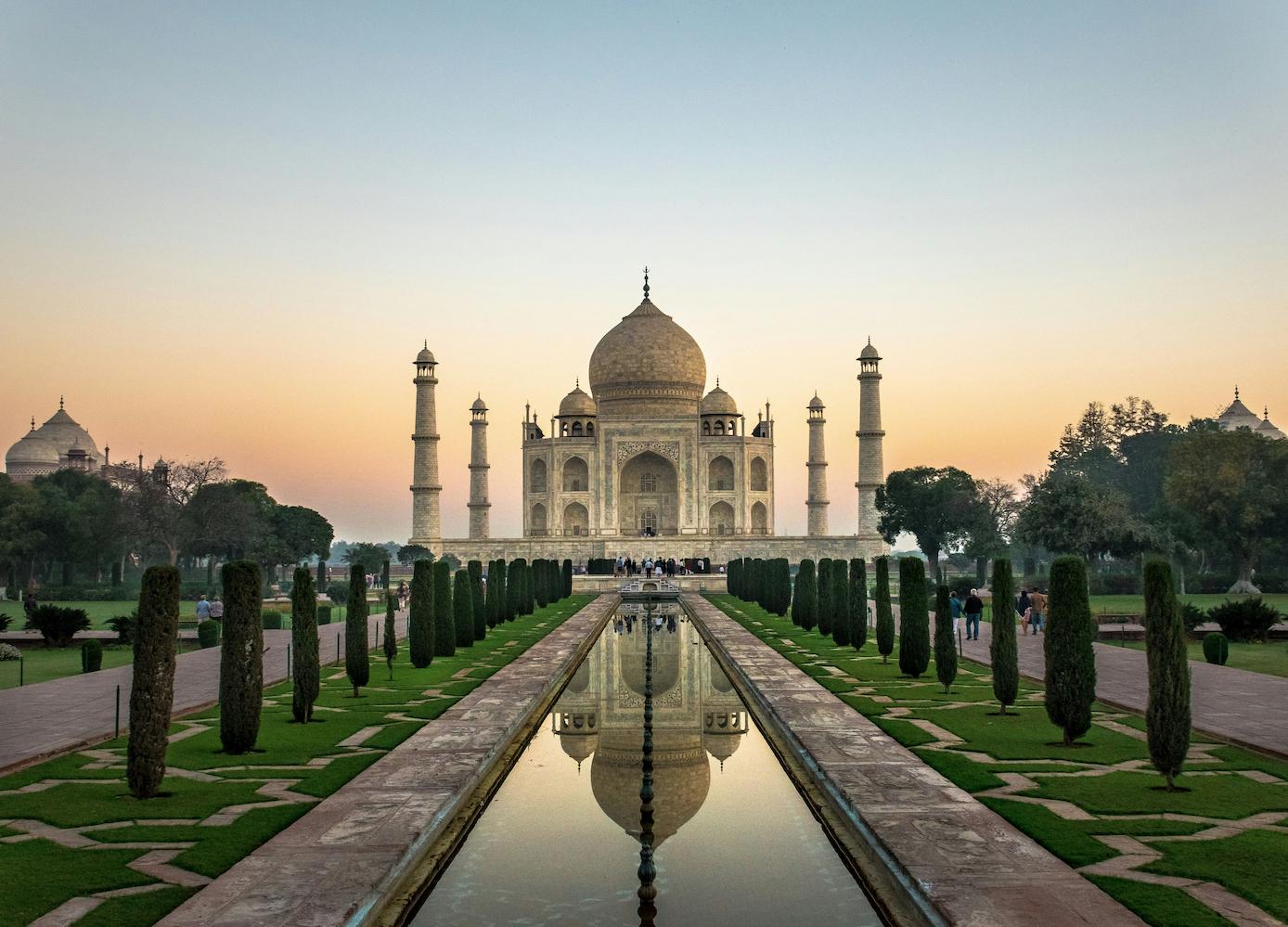 ROILLS: Taj Mahal ROILLS - Taj Mahal travel guide
